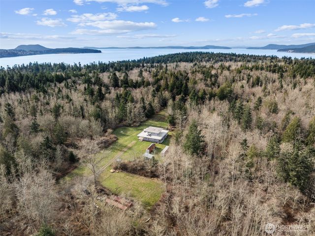 5233 Pheasant Run Lane, Anacortes, WA 98221