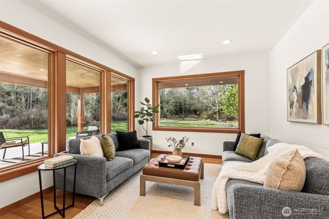 5233 Pheasant Run Lane, Anacortes, WA 98221