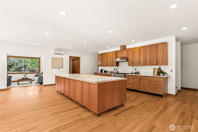 5233 Pheasant Run Lane, Anacortes, WA 98221