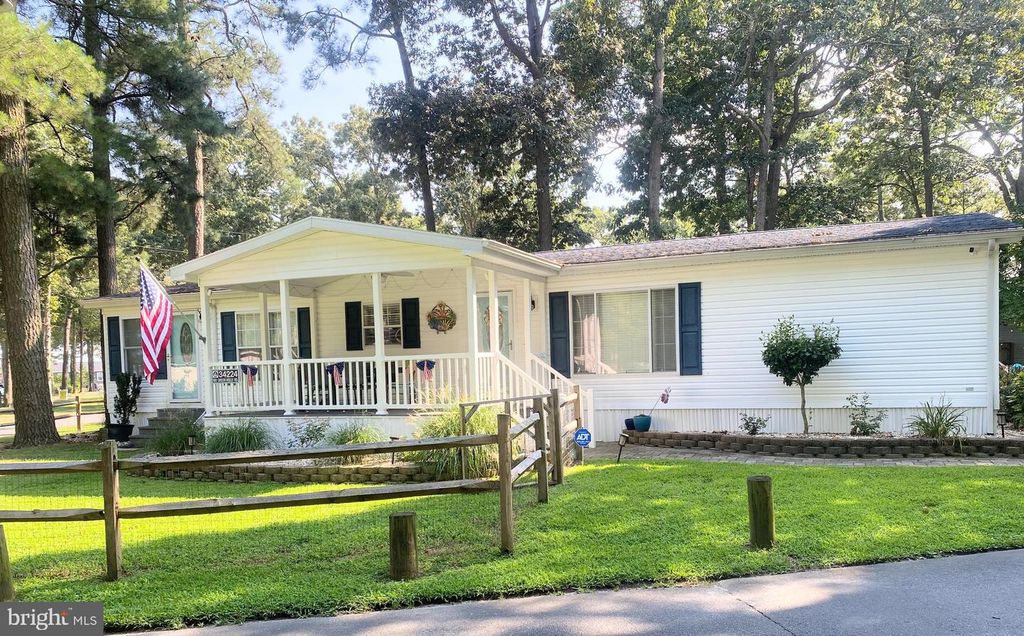 34224 GREEN HOLLY RD #180, Long Neck, DE 19966