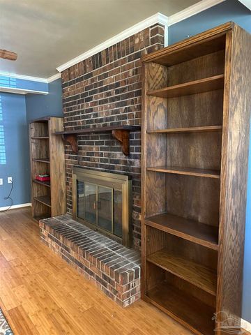 4694 Kingston Dr, Pensacola, FL 32526