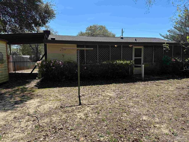 4694 Kingston Dr, Pensacola, FL 32526