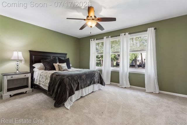 763 Whitney Drive, Rochester Hills, MI 48307