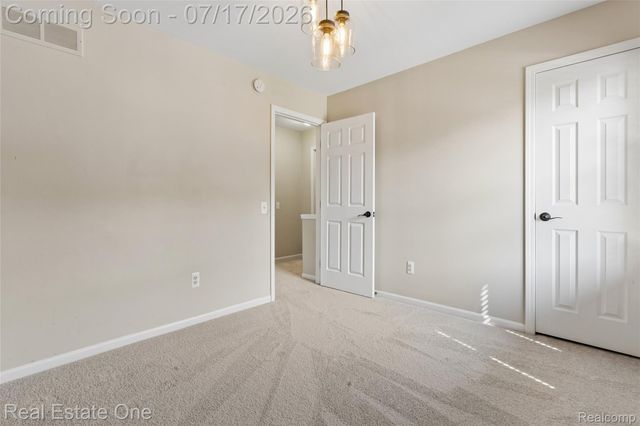 763 Whitney Drive, Rochester Hills, MI 48307