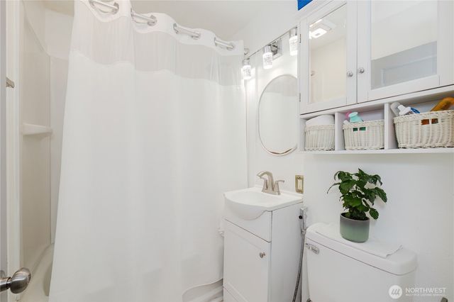 3415 9th Street, Bremerton, WA 98312