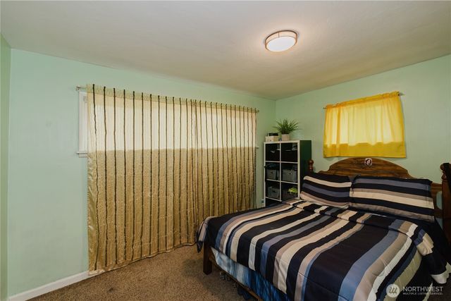 3415 9th Street, Bremerton, WA 98312