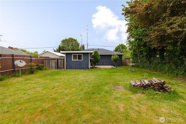 3415 9th Street, Bremerton, WA 98312