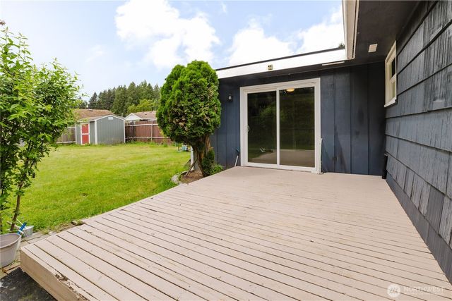 3415 9th Street, Bremerton, WA 98312