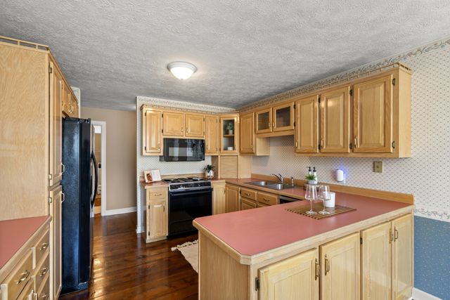 1010 Highway 48, S, Dickson, TN 37055