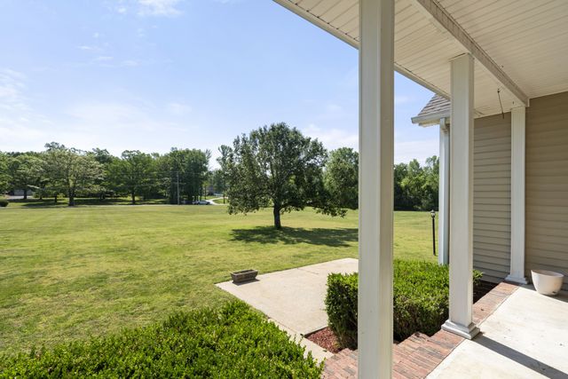 1010 Highway 48, S, Dickson, TN 37055