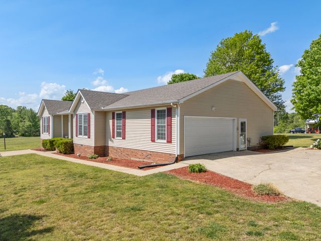 1010 Highway 48, S, Dickson, TN 37055