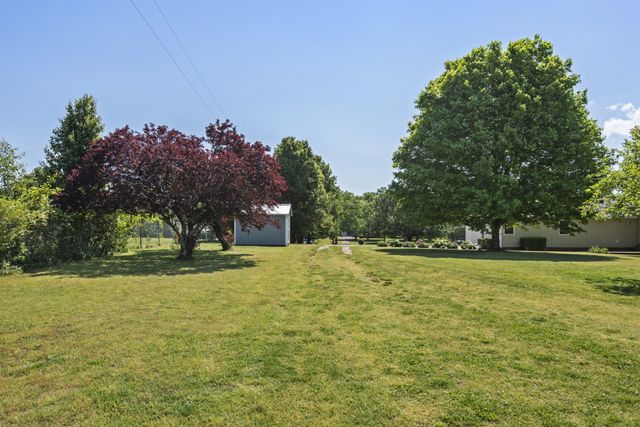 1010 Highway 48, S, Dickson, TN 37055