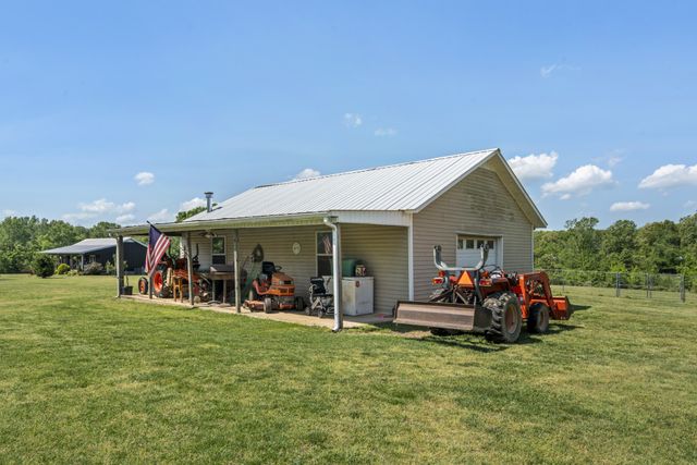1010 Highway 48, S, Dickson, TN 37055