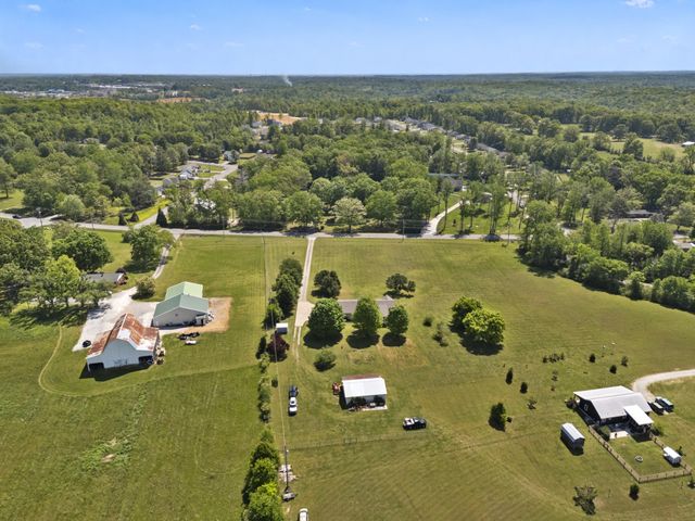 1010 Highway 48, S, Dickson, TN 37055
