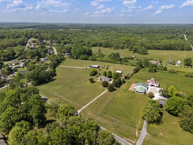 1010 Highway 48, S, Dickson, TN 37055