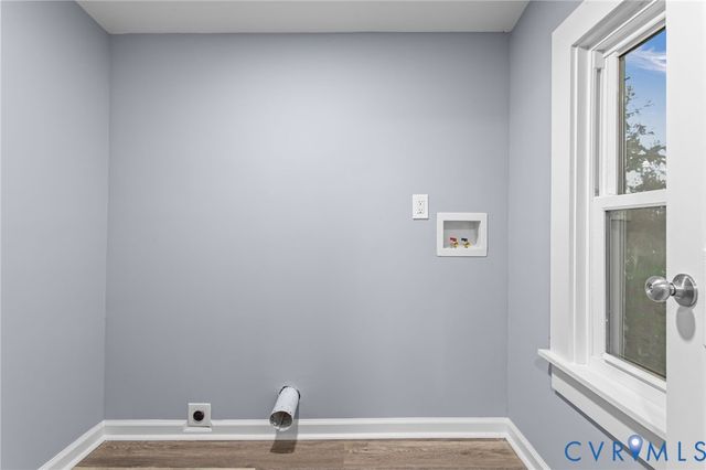 7946 Howerton Rd, Tappahannock, VA 22454