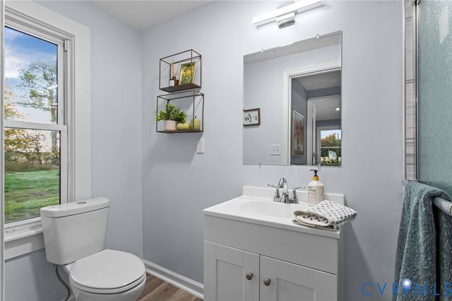 7946 Howerton Rd, Tappahannock, VA 22454