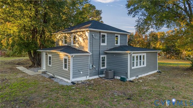 7946 Howerton Rd, Tappahannock, VA 22454
