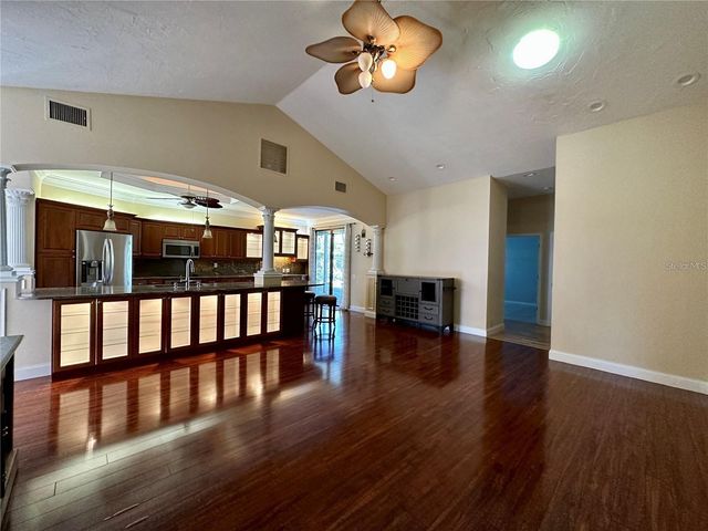 8133 MISTY OAKS BOULEVARD, Sarasota, FL 34243