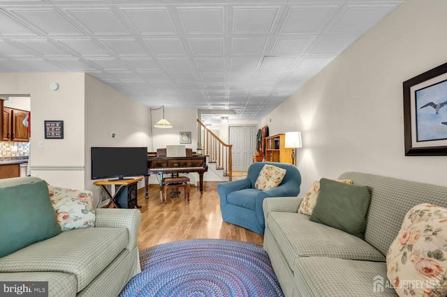 23 ASHFORD DR, Plainsboro, NJ 08536
