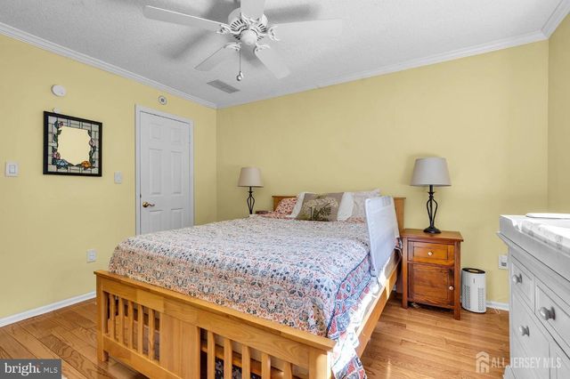 23 ASHFORD DR, Plainsboro, NJ 08536