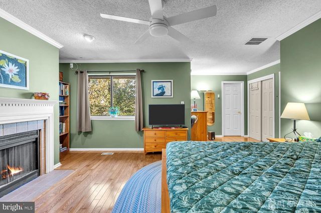 23 ASHFORD DR, Plainsboro, NJ 08536