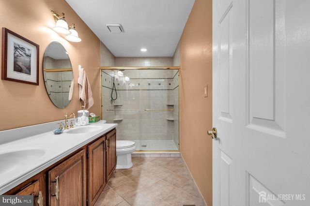23 ASHFORD DR, Plainsboro, NJ 08536