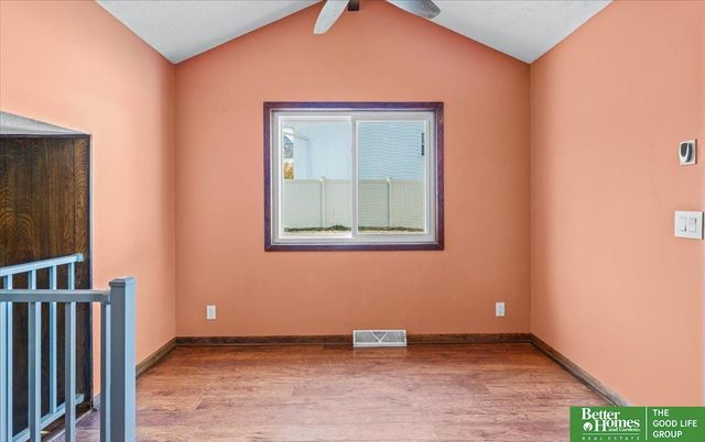 12806 S 33rd Street, Bellevue, NE 68123