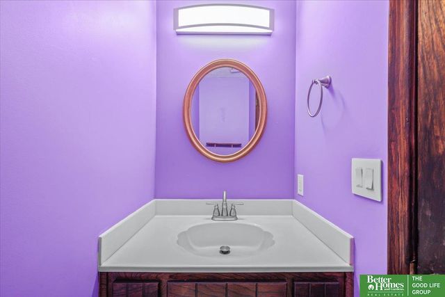 12806 S 33rd Street, Bellevue, NE 68123