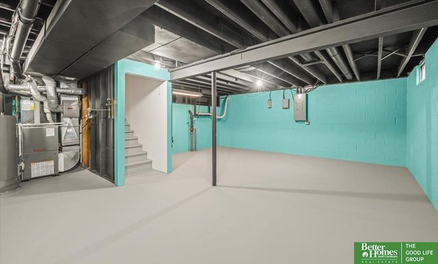 12806 S 33rd Street, Bellevue, NE 68123