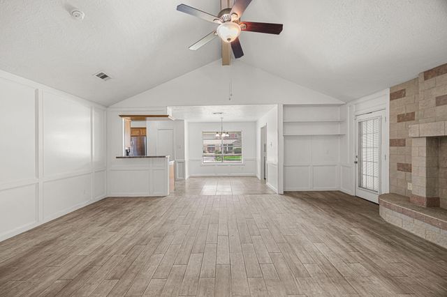 2510 Maxwell Lane, Deer Park, TX 77536