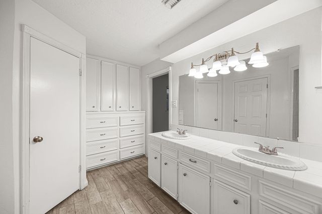 2510 Maxwell Lane, Deer Park, TX 77536