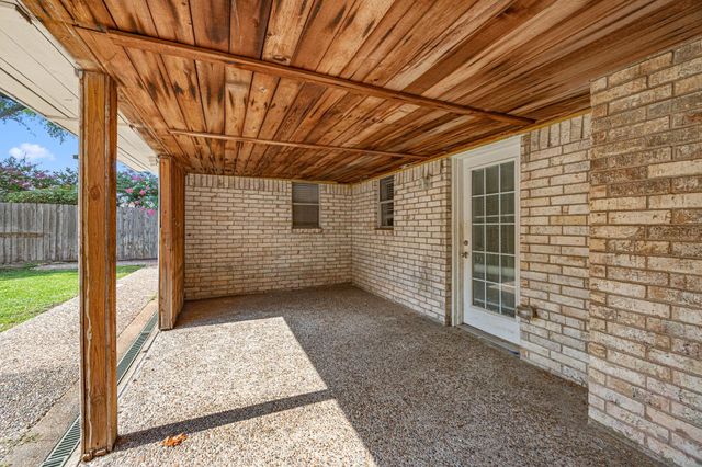 2510 Maxwell Lane, Deer Park, TX 77536