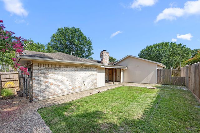 2510 Maxwell Lane, Deer Park, TX 77536