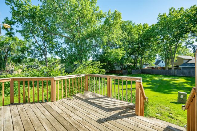 4719 71st Street, Urbandale, IA 50322