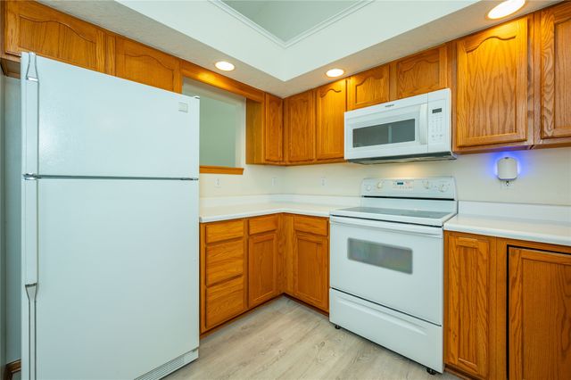 4719 71st Street, Urbandale, IA 50322