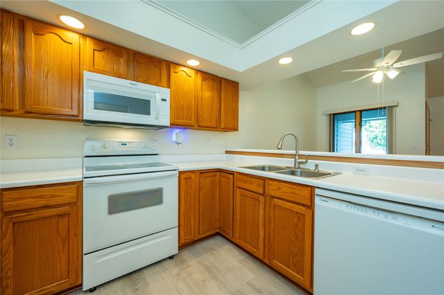 4719 71st Street, Urbandale, IA 50322