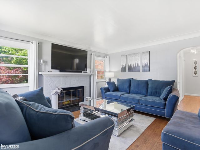 21916 Firwood Avenue, Eastpointe, MI 48021