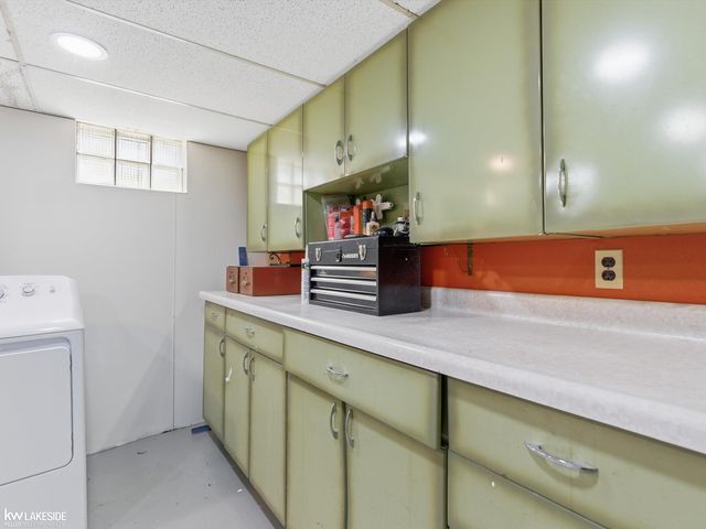 21916 Firwood Avenue, Eastpointe, MI 48021