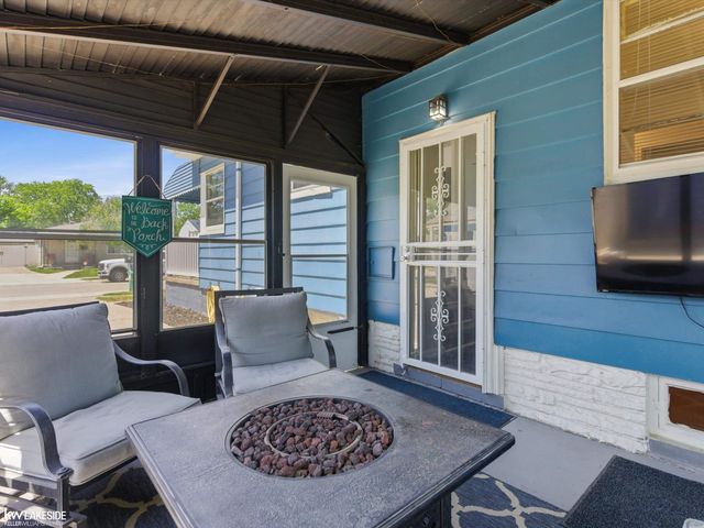 21916 Firwood Avenue, Eastpointe, MI 48021