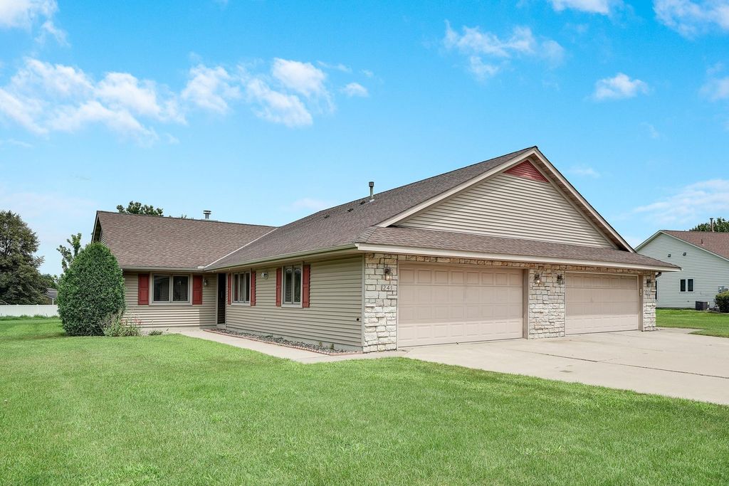 241 Tuttle Drive, Hastings, MN 55033 — exterior