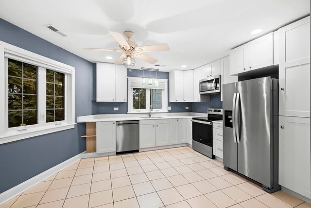 7324 Heritage Court 2D, Frankfort, IL 60423