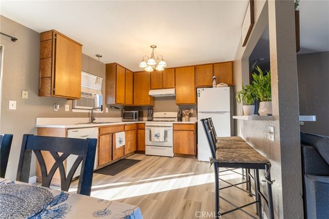 13020 6th, Victorville, CA 92395