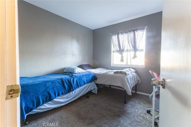13020 6th, Victorville, CA 92395
