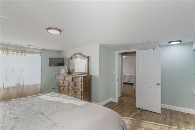 815 S 4th Street, Lindenhurst, NY 11757