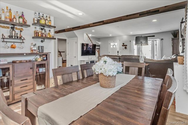 815 S 4th Street, Lindenhurst, NY 11757