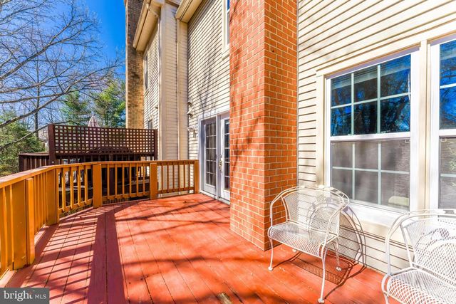 4261 FOX LAKE DR, Fairfax, VA 22033