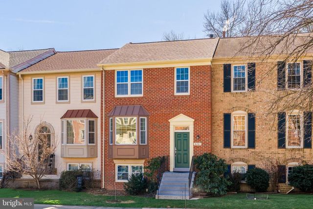4261 FOX LAKE DR, Fairfax, VA 22033