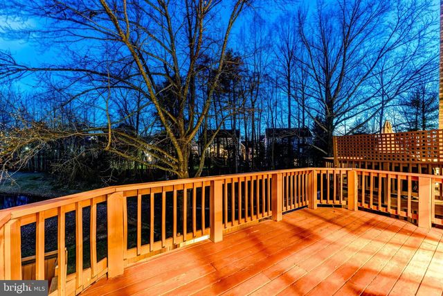 4261 FOX LAKE DR, Fairfax, VA 22033