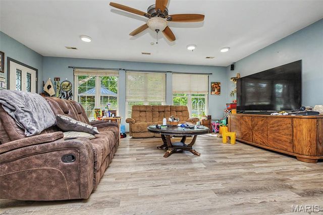 135 Wood Valley Trail, Pacific, MO 63069